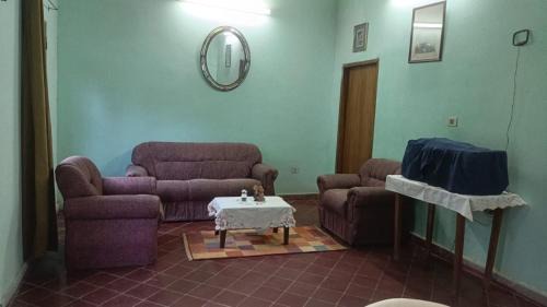 Altos House | Casa Privada con Pileta, quincho y Parking Gratis en Altos