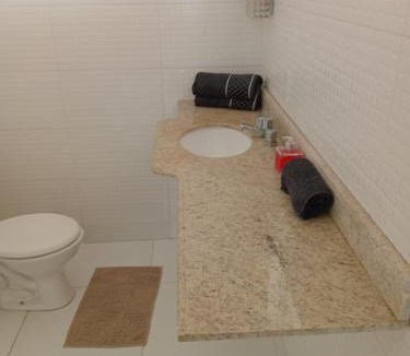 Carianos Apartment | Casa proximo ao aeroporto
