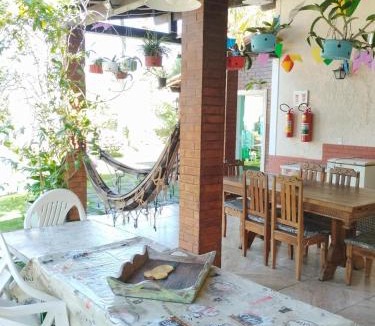 Jardim Excelsior House | Casa rústica, espaçosa e aconchegante em Cabo Frio