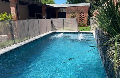 Limpio House | CASA San Miguel Lodge & pool