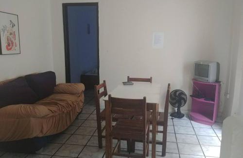 Jardim Alvorada House | Casa simples e básica diaria e temporada
