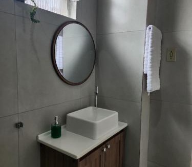 Aimores House | Casa simples e funcional