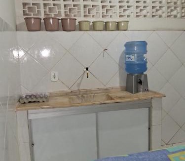 Guriri House | Casa simples em Guriri perto da praia e do centro