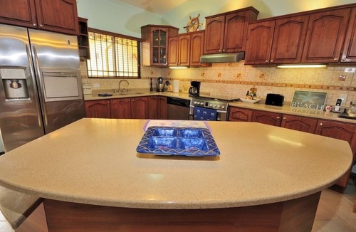 Jaco Condo | Casa Suenos: Iconic 4BR Home with Private Pool by RedAwning