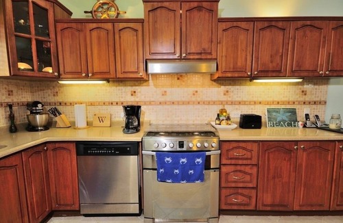 Jaco Condo | Casa Suenos: Iconic 4BR Home with Private Pool by RedAwning