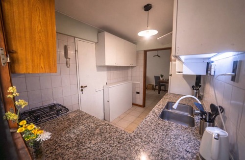 Guaymallen House | Casa Syrah: Lodging with parking, games room and swimming pool.