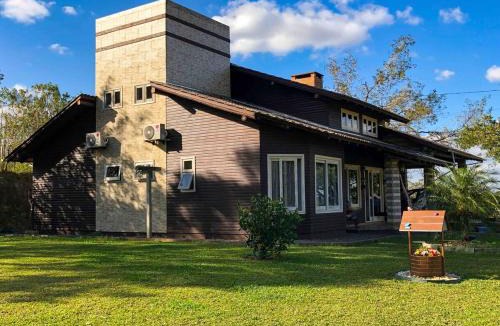 Praia Grande Ski Chalet | Casa Vale das Laranjeiras