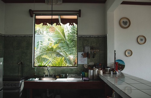 Puerto Viejo de Talamanca Hostel | Casa Wolaba