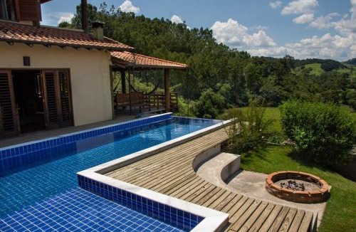 Cunha House | Casarão com piscina e cachoeira CUNHA SP