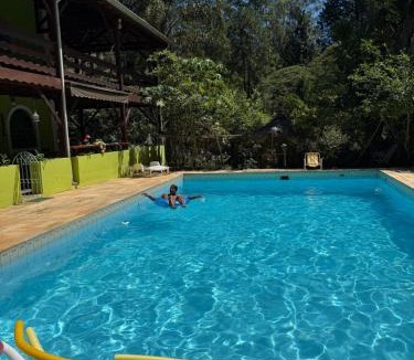 Sao Luiz Do Paraitinga Bed & Breakfast | Casarão verde