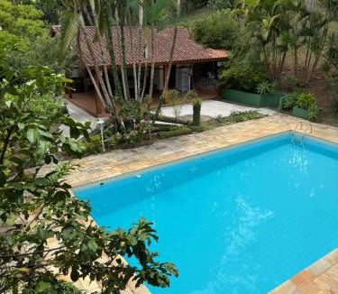 Sao Luiz Do Paraitinga Bed & Breakfast | Casarão verde