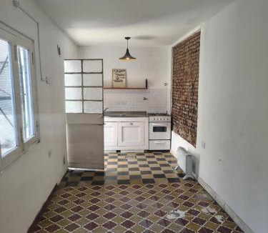 Lujan House | Casona Antigua con Jacuzzi a metros de la Basílica de Luján