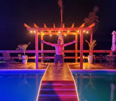 Piratuba House | Chácara Arena JK com Piscina integrada com Sauna e Hidromassagem