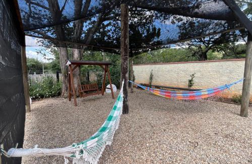 Serra Negra House | Chácara Barone - Chácara em SerraNegra com piscina, mini golfe, sinuca