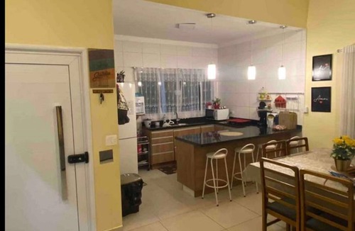 Itupeva House | Chácara com Piscina Aquecida 24 Horas e com Campo de Futebol