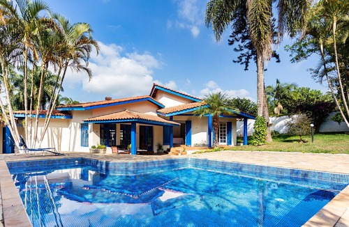 Cotia Cottage | Chácara com piscina, churrasqueira e WiFi em Cotia