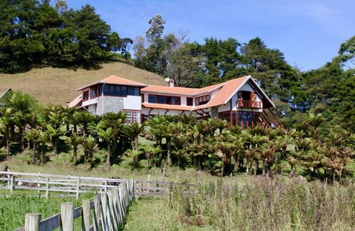 Cunha Cottage | Chácara com Wi-Fi, churrasqueira e lazer em Cunha