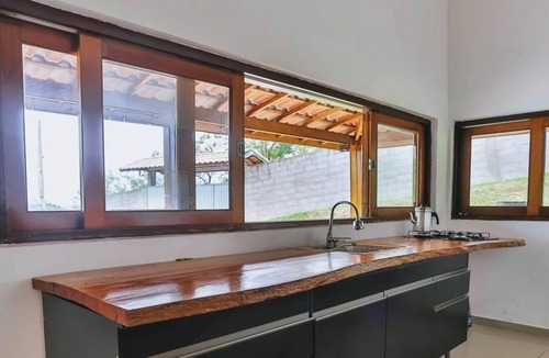 Mairinque House | Chácara em Mairinque com Área Verde e Piscina