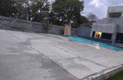 Aragarcas House | Chácara Fim de Tarde