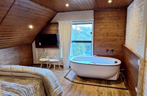 Loteamento Jardim Veu da Noiva Hotel | Château Suisse Boutique Hotel