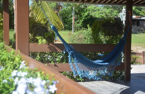 Cruzeiro House | Chácara do Amparo: Large green area close to everything.