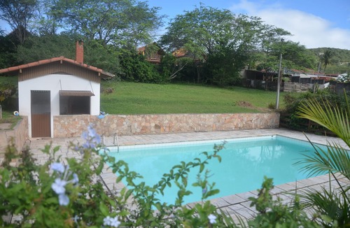 Cruzeiro House | Chácara do Amparo: Large green area close to everything.