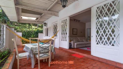 Fazenda Inglesa House | Chacara em Petropolis com Vista para a Montanha