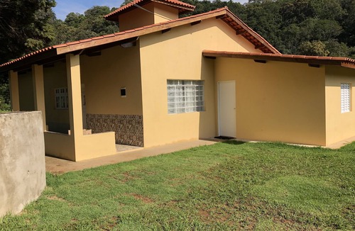 Sao Roque House | chacara for weekends and season, lakes, waterfall, with asphalted access