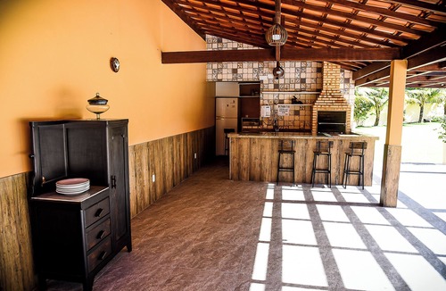 Duas Barras House | Chácara Wermelinger: A beautiful country house in the center of Duas Barras with a leisure area.