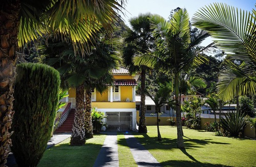 Duas Barras House | Chácara Wermelinger: A beautiful country house in the center of Duas Barras with a leisure area.