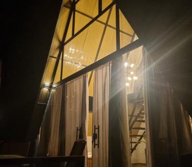 Imbituva Ski Chalet | Chalé 1 com hidro, lareira e café da manhã