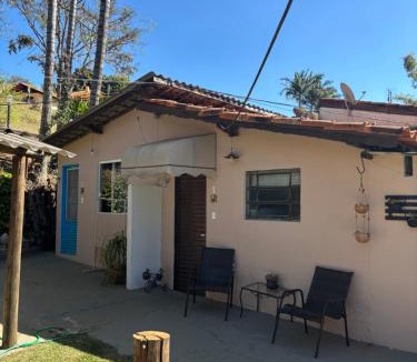 Serra Negra Cabin | Chalé Aconchegante Com Piscina e Ótima Localização