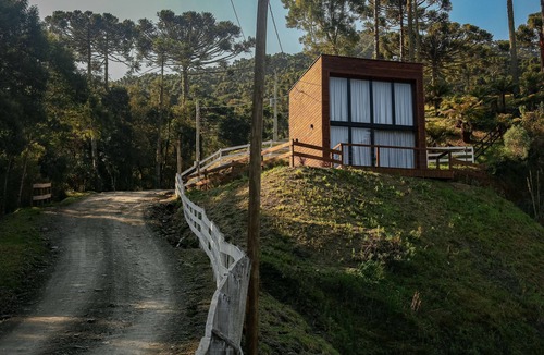 Urubici Ski Chalet | Chalé Aconchegante com Jacuzzi em Urubici SY6296