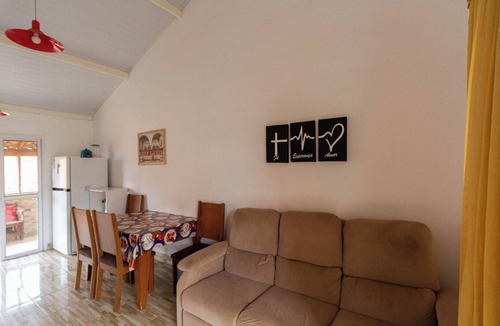 Mairinque Ski Chalet | Chalé bem equipado com lazer em cond. fechado