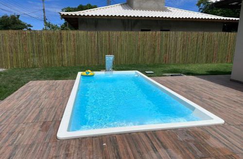 Caravelas House | Chalé com Piscina e Churrasqueira Privativos