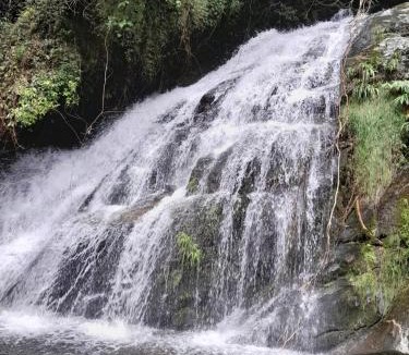 Nova Friburgo House | Chalé da Cachoeira - Cachoeira particular dentro da hospedagem