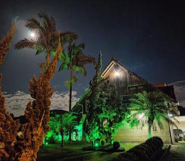 Santo Amaro da Imperatriz Ski Chalet | Chalé do Tabuleiro