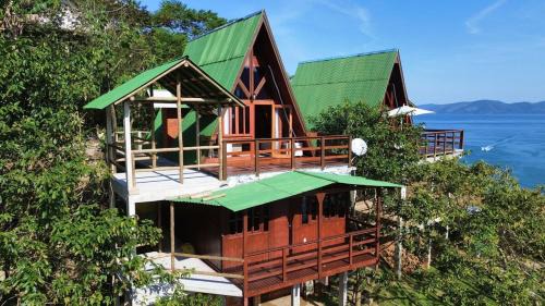 Conceicao de Jacarei Ski Chalet | Chalé Horizonte