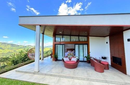 Sao Bento do Sapucai Apartment | Chalé Jacarandá - Vale do Baú by HospedaHost