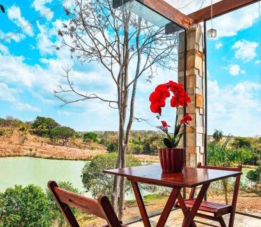 Jaboticatubas Other | Chalé/Loft com hidromassagem defronte Lagoa na Serra do Cipó