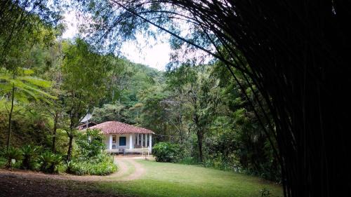 Ouro Preto Cabin | Chalé na floresta com frigobar