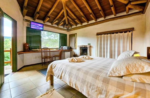 Passa Quatro Apartment | Chalé p/casal com lareira, sauna e piscina