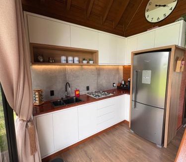 Ararangua Ski Chalet | Chalé Rústico com Piscina Aquecida e Hidro