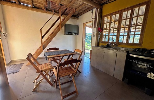 Baependi House | Chalé Rústico nas Terras Altas da Serra da Mantiqueira
