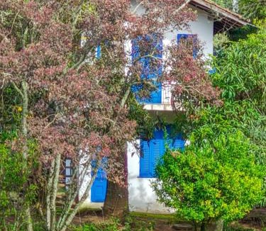 Passa Quatro House | Chalé Refúgio Casarão
