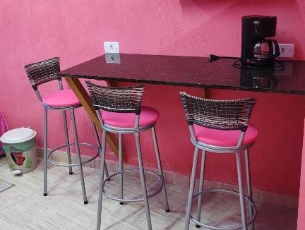 Centro House | Chalé rosa 2