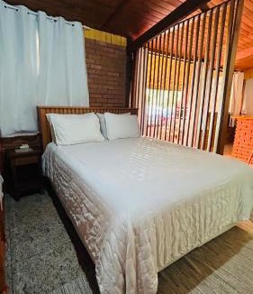 Maringa Cabin | Chalé Rosa Flor