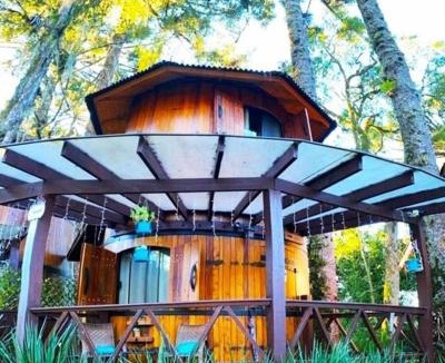 Canela Ski Chalet | Chalé Temático em Pipa de Vinho - Parada da Pipa Chalés