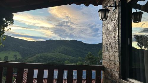 Sao Thome das Letras Ski Chalet | Chale brilho das estrelas em São Thomé das Letras-MG