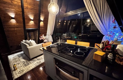 Sao Pedro de Alcantara Ski Chalet | Chalet for 4 Incredible view Greater Florianópolis Waterfalls & beaches